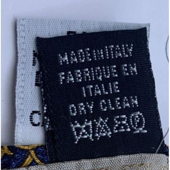 ANTONIO RICCI Men's Blue Geometric Medallions Made in ITALY 100% Silk Neck Tie - Picture 10 of 10